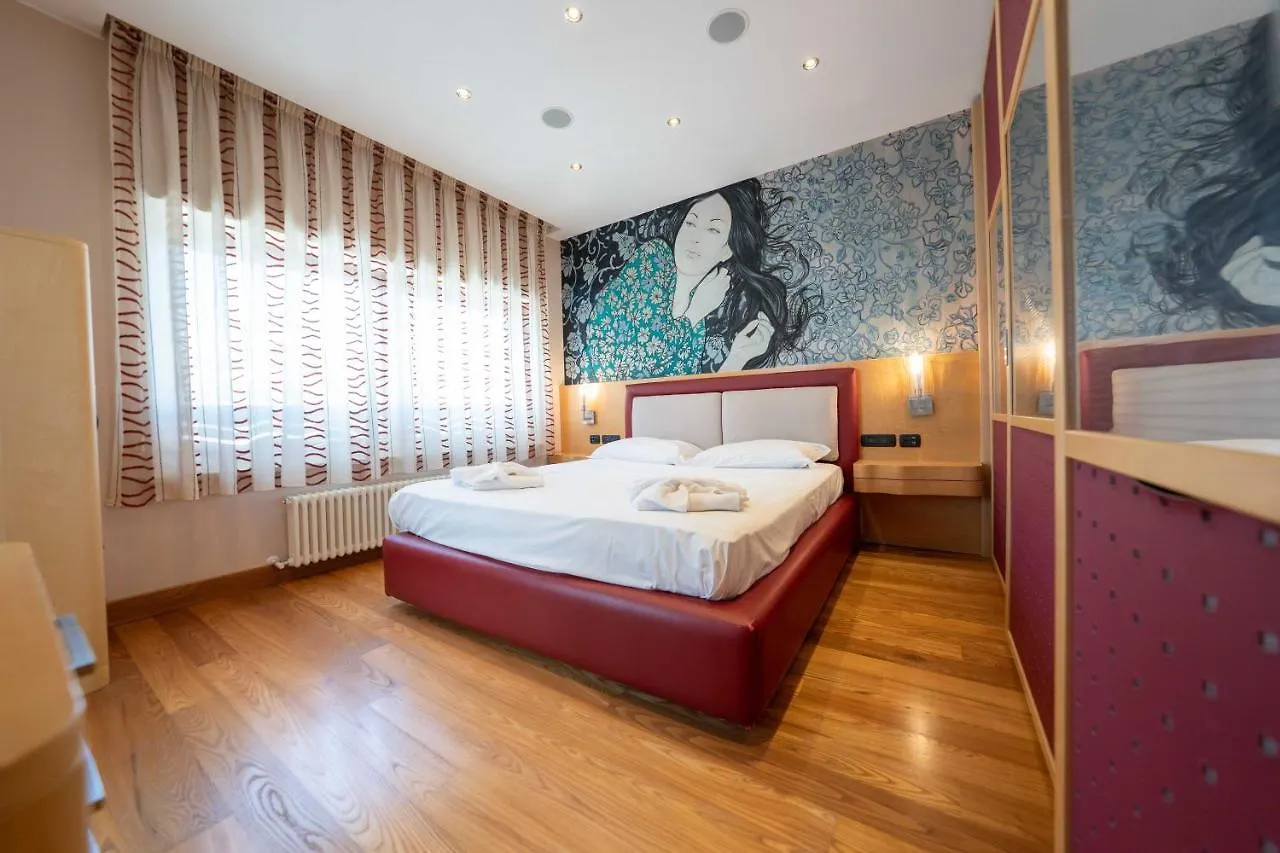 The Only One In Naples By Dimorra Apartment
