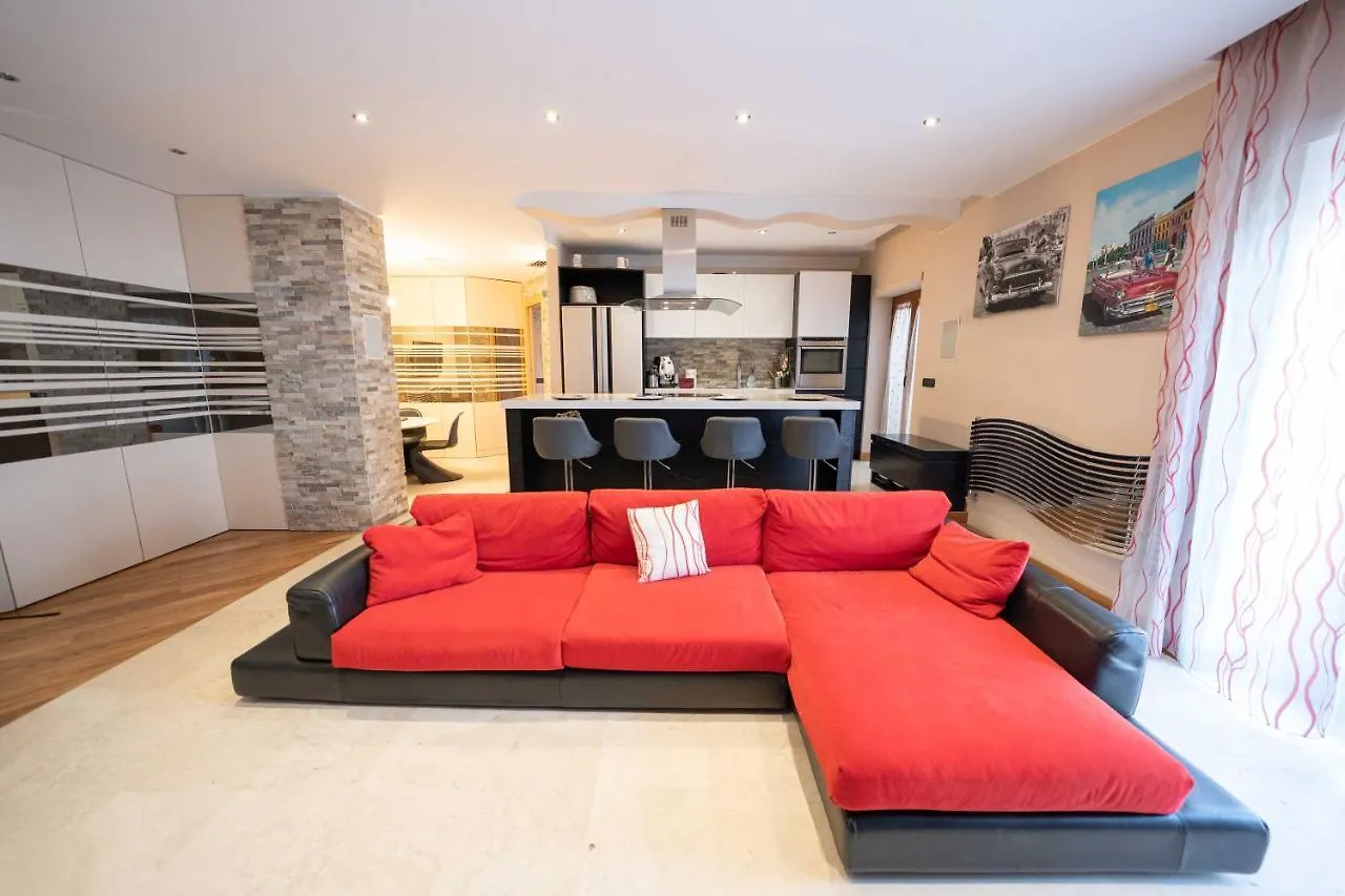 The Only One In Naples By Dimorra Apartment