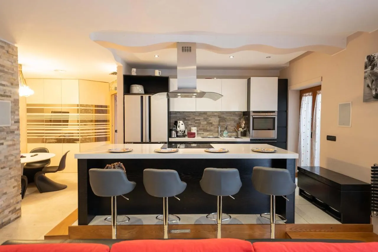 The Only One In Naples By Dimorra Apartment