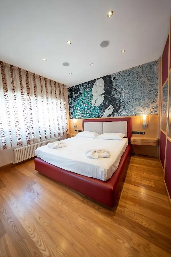 The Only One In Naples By Dimorra Apartment